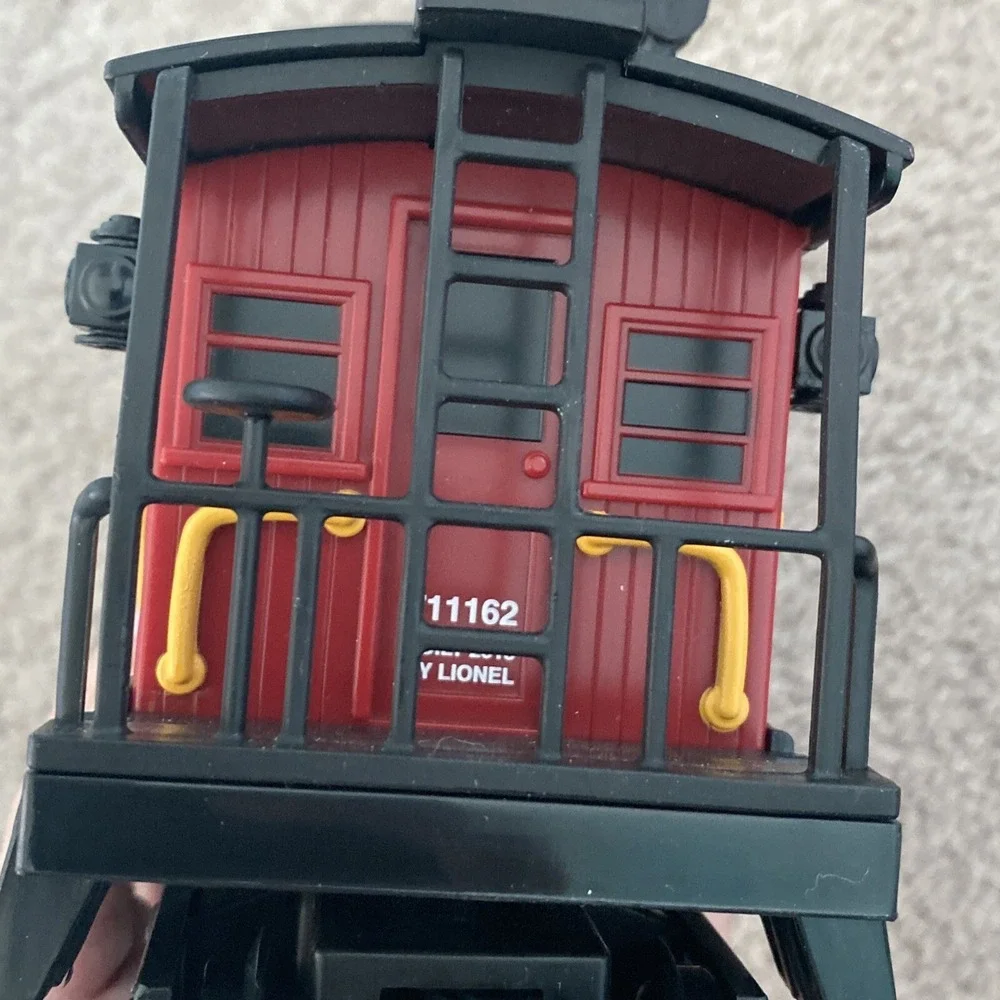 Lionel‎ Red Caboose PRR 477810 BLT 9-42